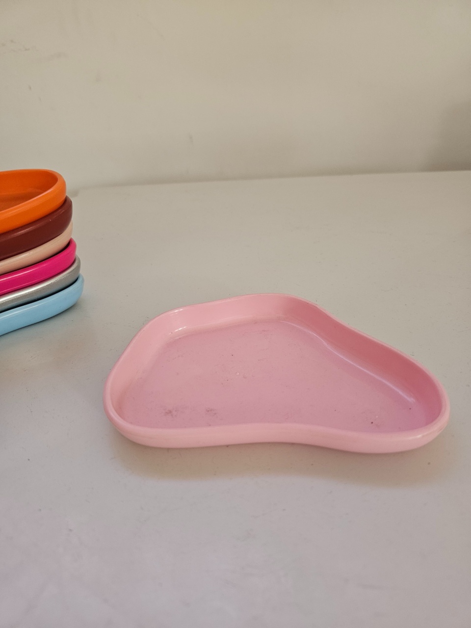 Bandeja Orgânica 130 (Pêra) Rosa Bebê   - feste_se_peguemonte