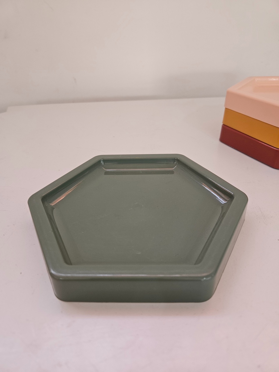 Bandeja Sextavada 15Cm Verde Musgo  - feste_se_peguemonte