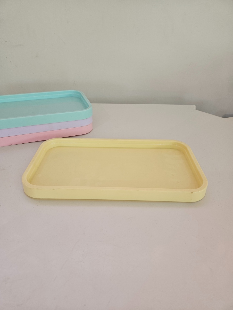 Bandeja Amarela Candy Retangular Borda Arredondada 30X16Cm   - feste_se_peguemonte