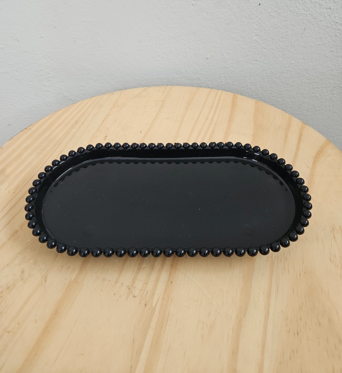 Bandeja Oval Bolinha Preto - feste_se_peguemonte