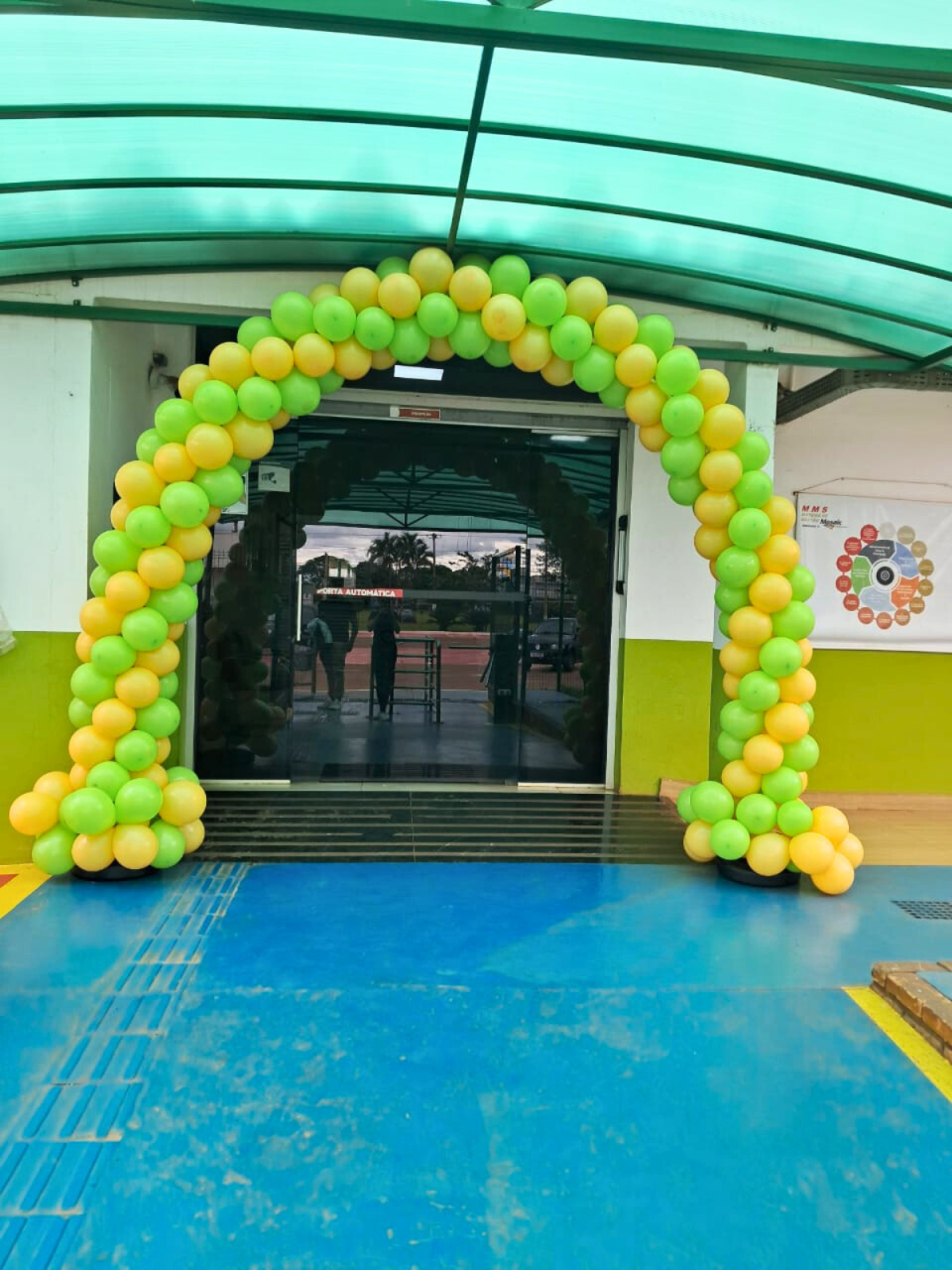 Arco de Balões Duas Cores - comdecoracaofestas