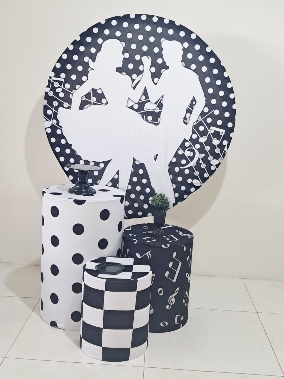 Kit Anos 60 - Básico - comdecoracaofestas