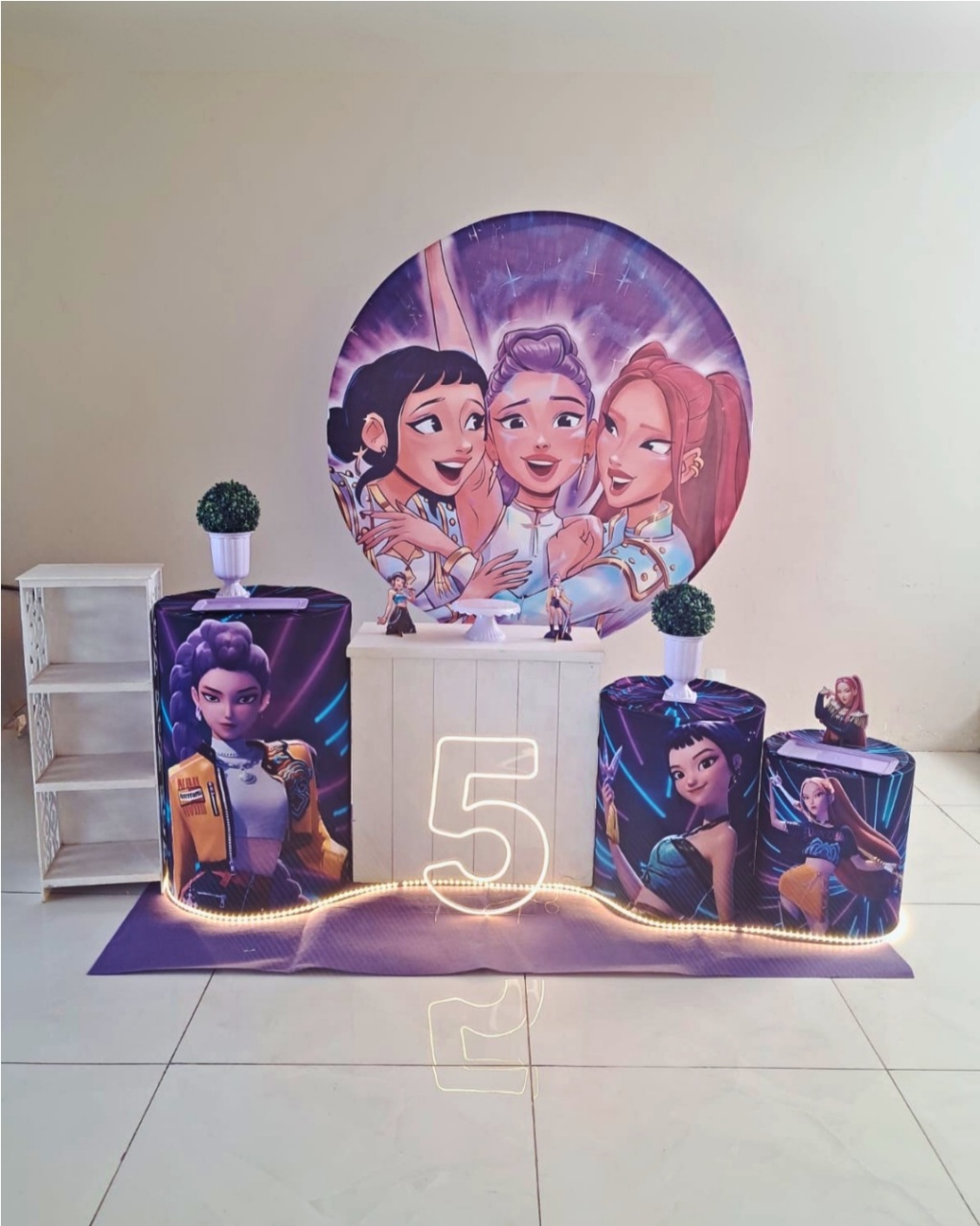 Kit Guerreira Kpop- Luxo - comdecoracaofestas
