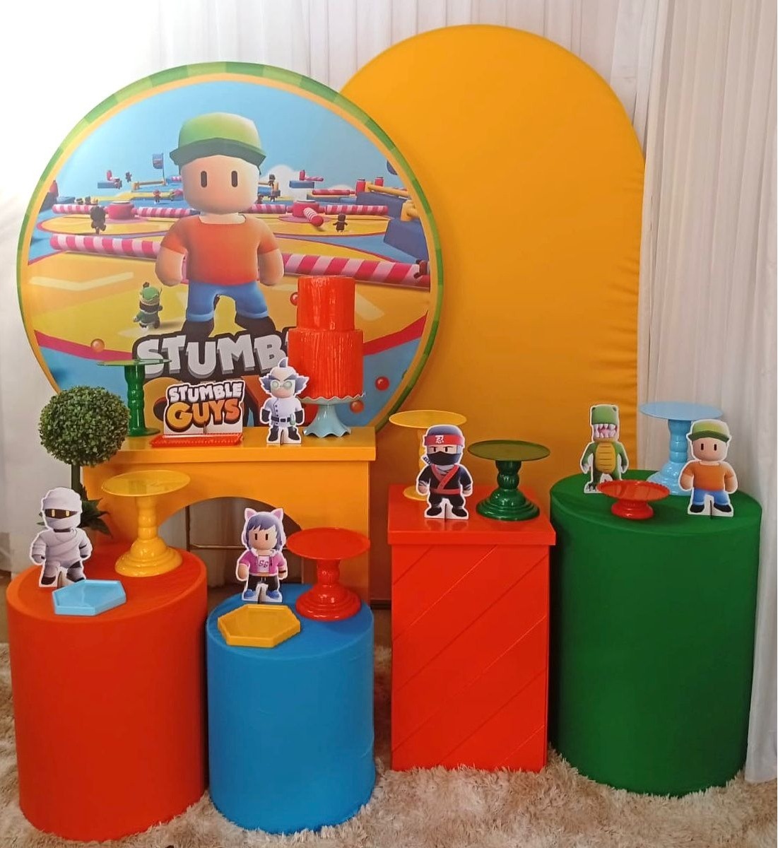 Stumble Guys - Três Marias Festas