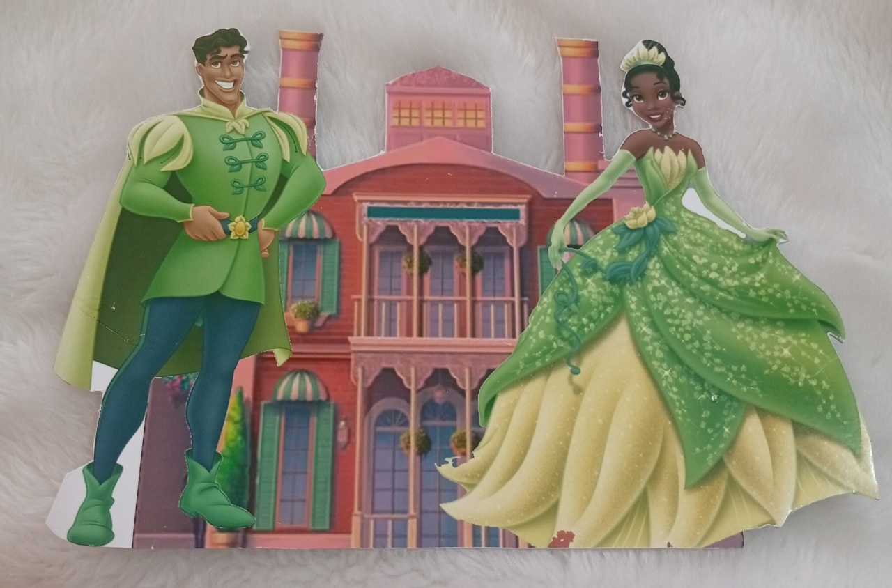 Display Ps - Princesa E O Sapo Tiana Mod1 - Três Marias Festas