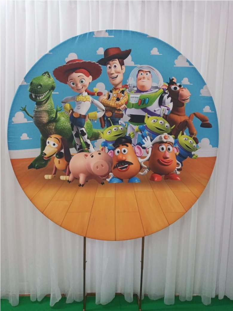 Painel Sublimado Toy Story (Turma) - Três Marias Festas