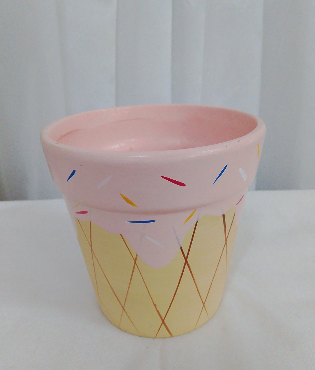 Vaso Cerâmica Casca de Sorvete - Três Marias Festas