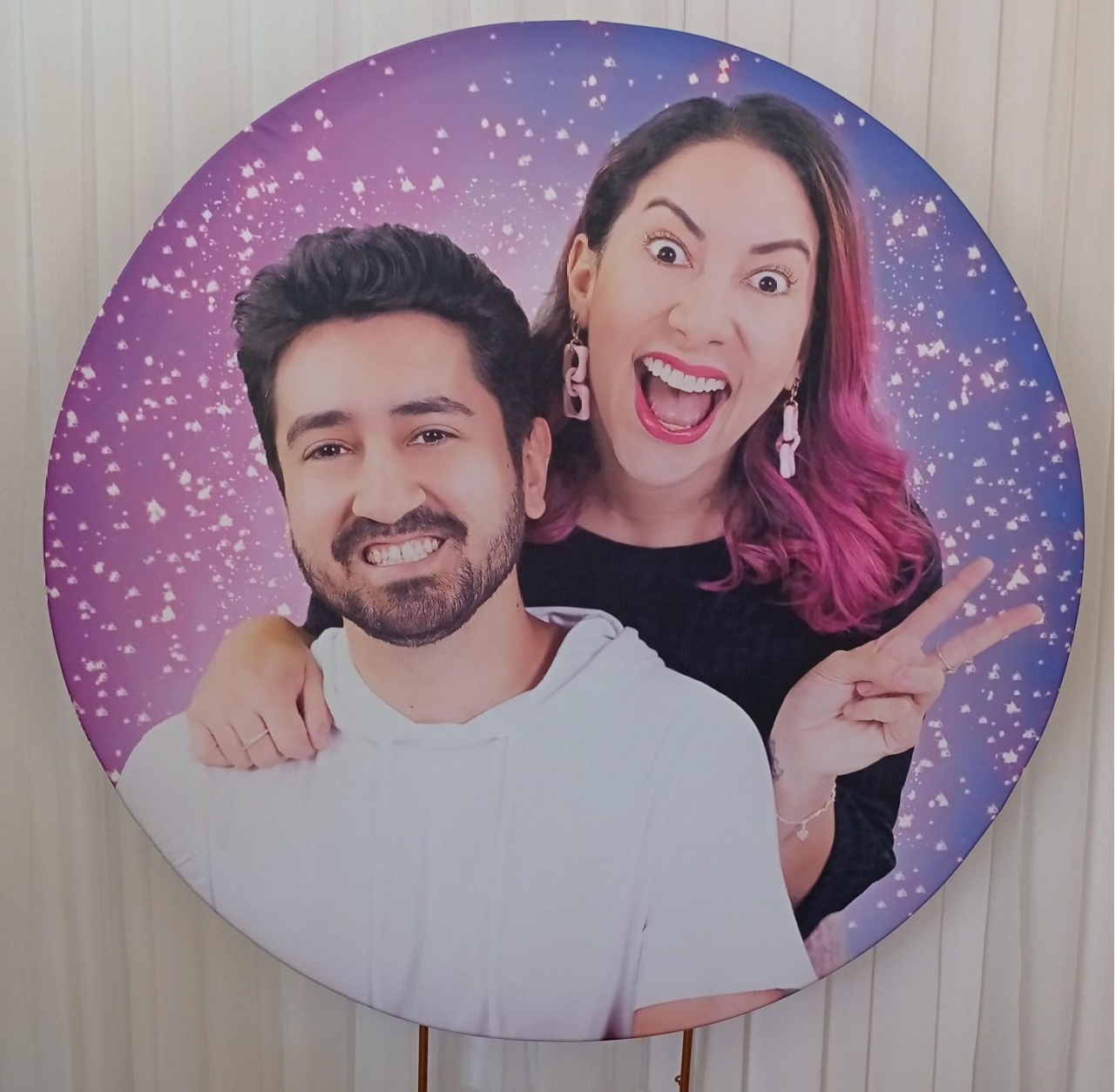 Painel Sublimado Gabriel E Shirley (You Tubers) - Três Marias Festas