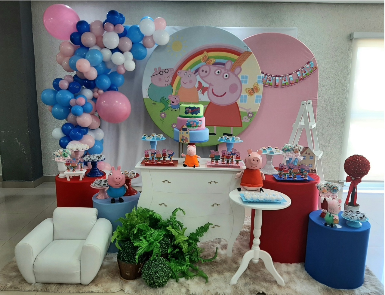 Projetos & Montagens de Decoração - Peppa Pig - Três Marias Festas