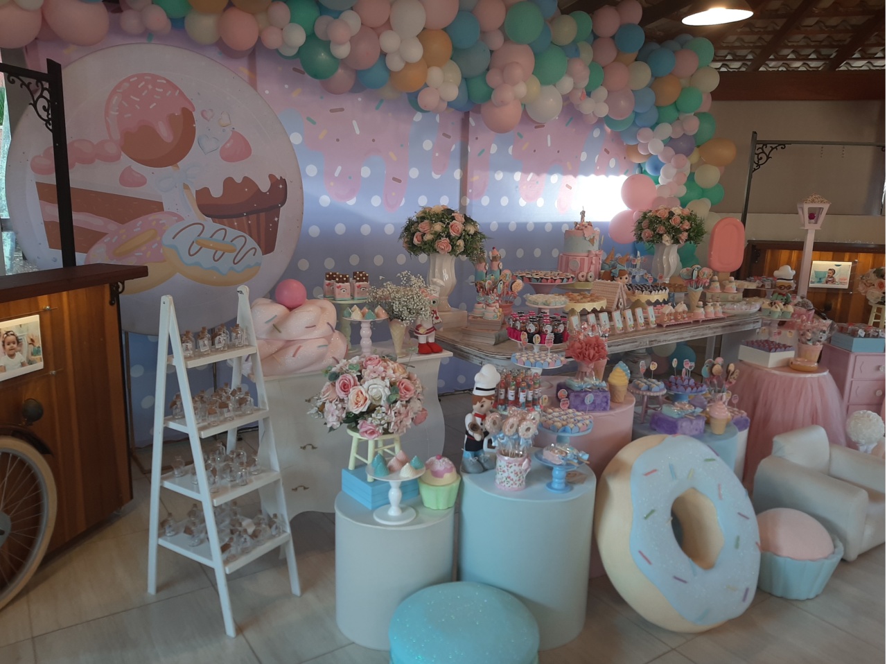 Projetos & Montagens de Decoração - Candys - Três Marias Festas