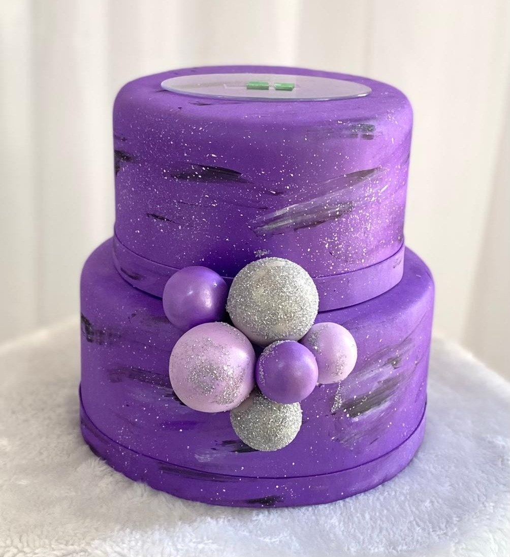 Universo Roxo - Três Marias Festas