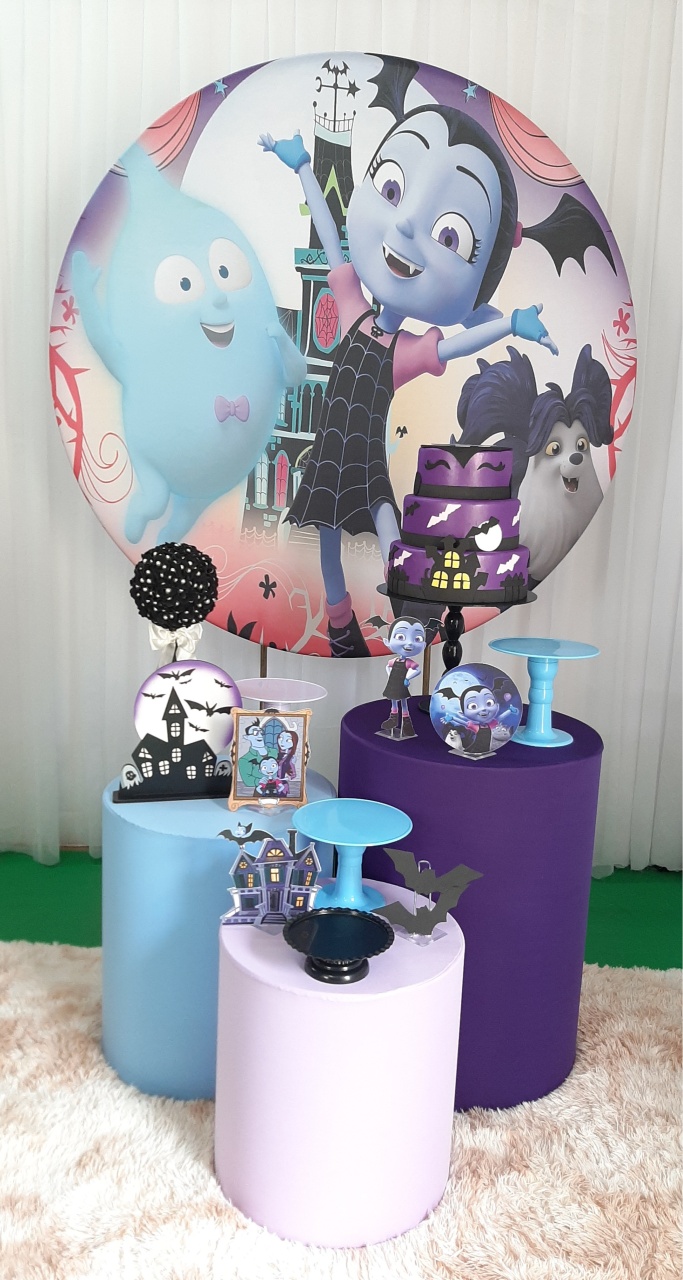 Vampirina - Três Marias Festas
