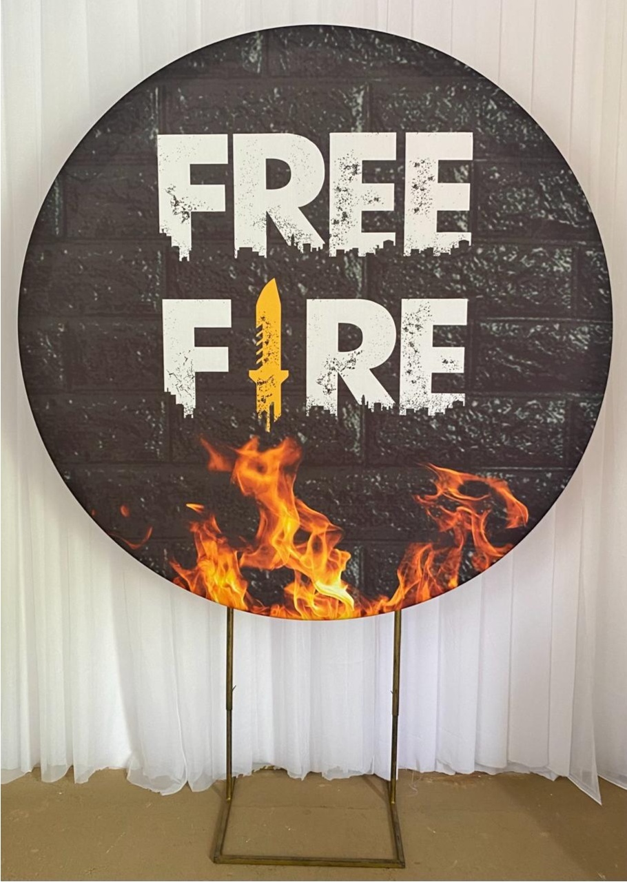 Painel Sublimado Free Fire - Três Marias Festas