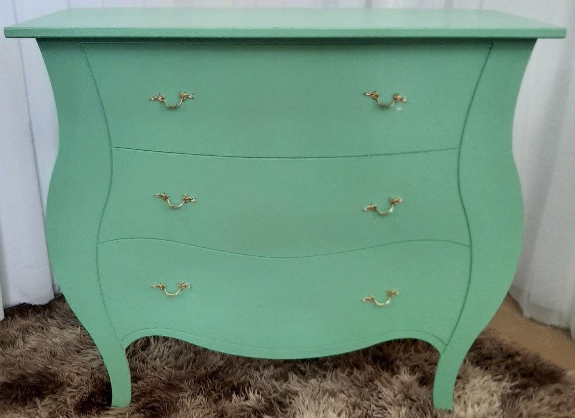 Cômoda Bombe Verde Claro - Três Marias Festas