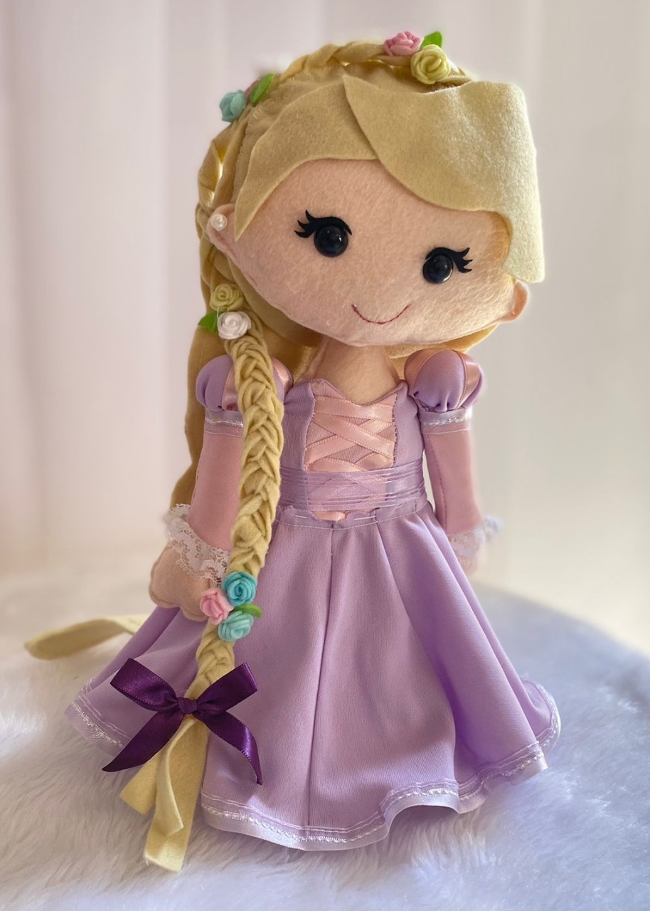 Princesa Rapunzel - Três Marias Festas