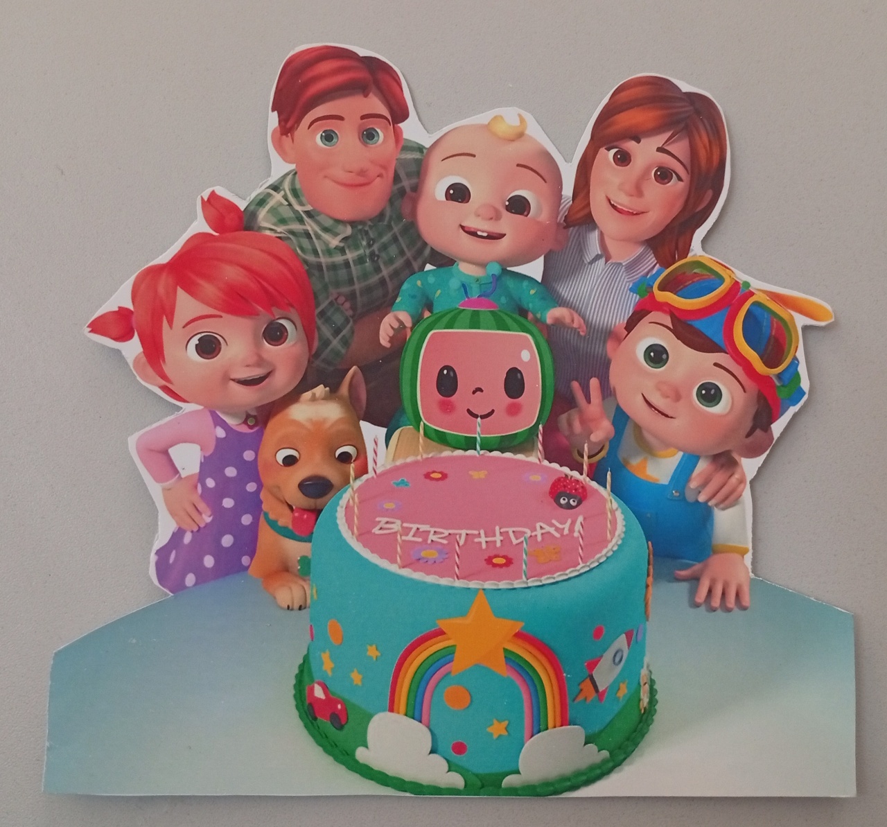 Display Ps - Cocomelon Mod2 - Três Marias Festas