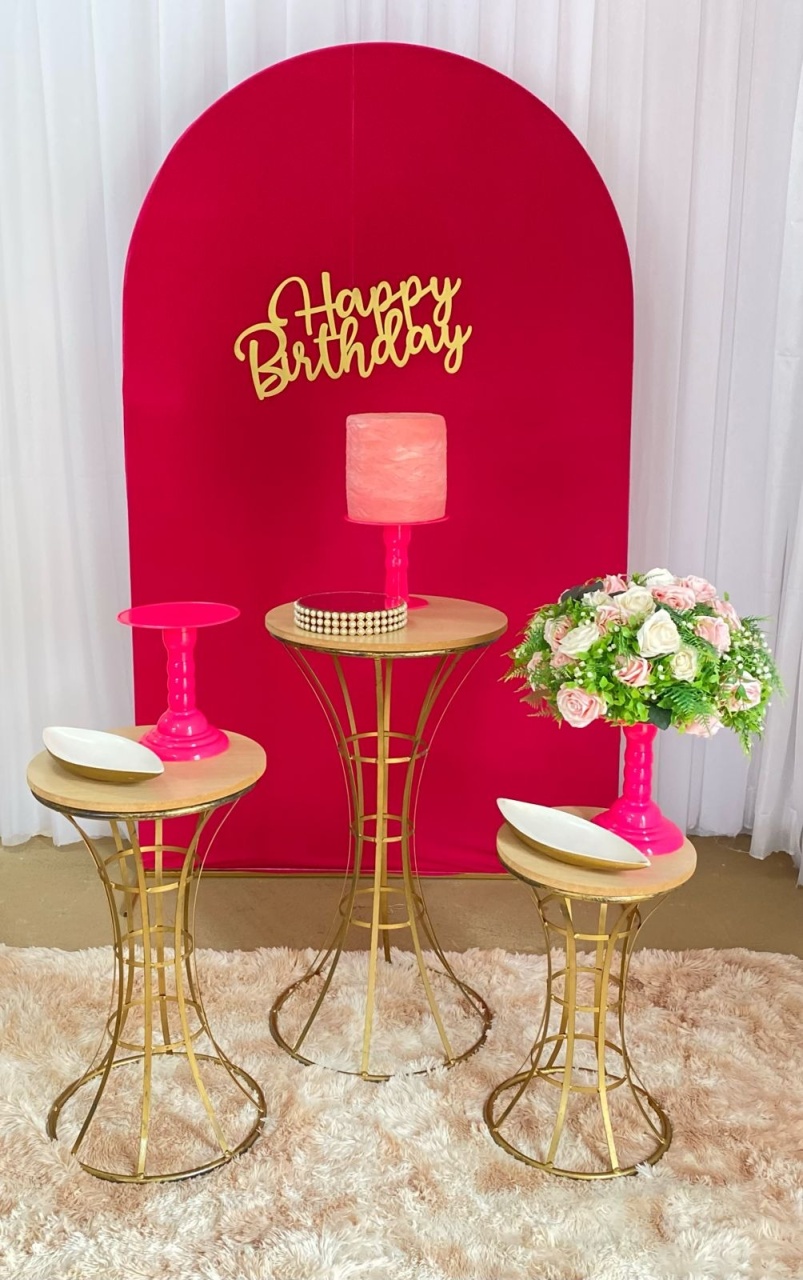 Pink E Dourado - Três Marias Festas
