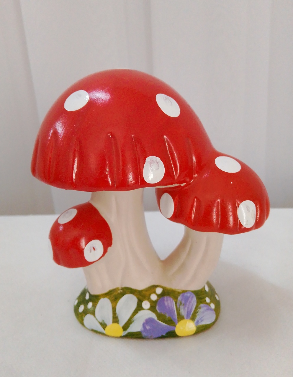Cogumelo Gesso Mod3 (Flor Branca E Roxa) - Três Marias Festas