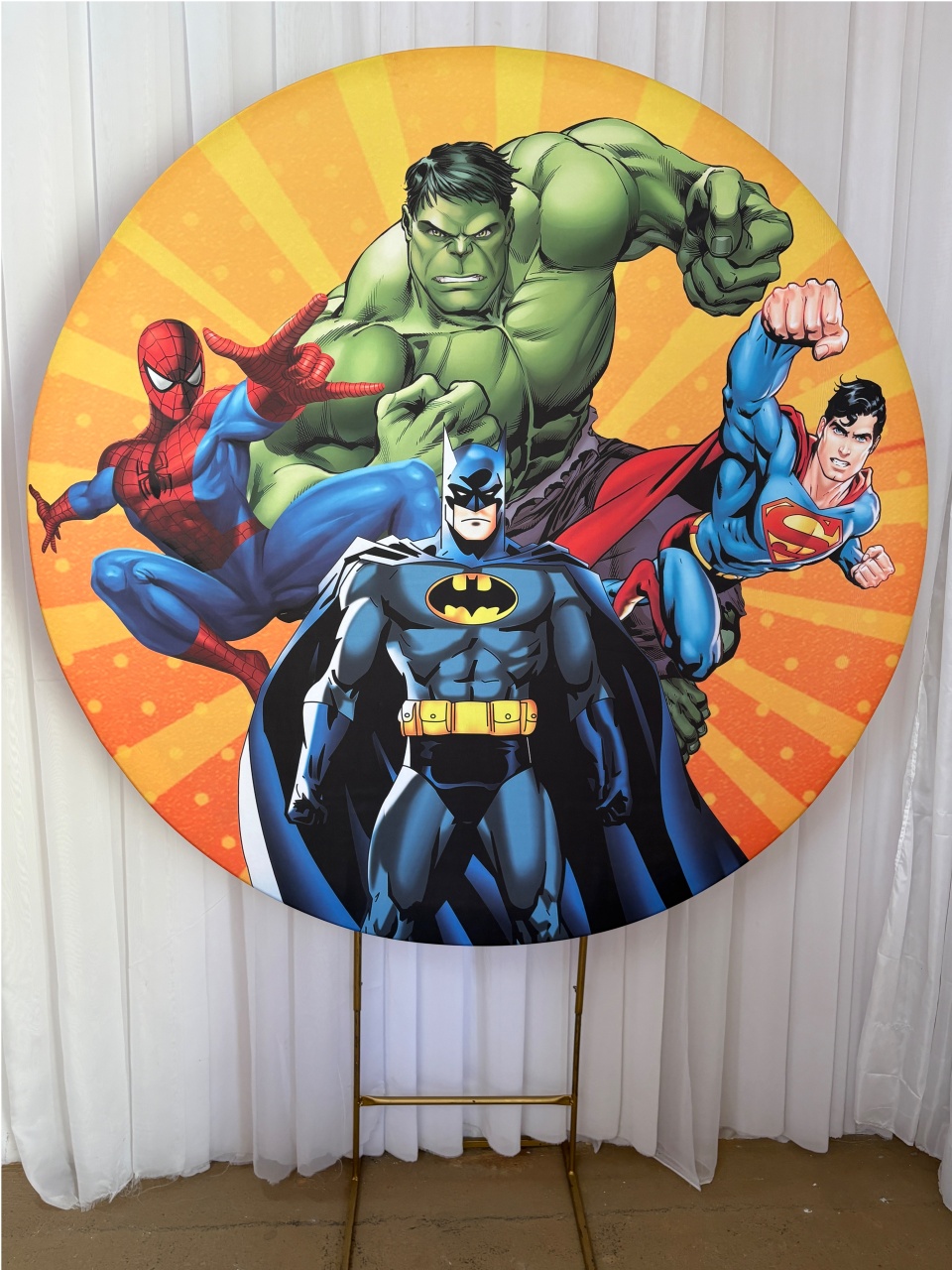 Heróis E Vingadores - Três Marias Festas