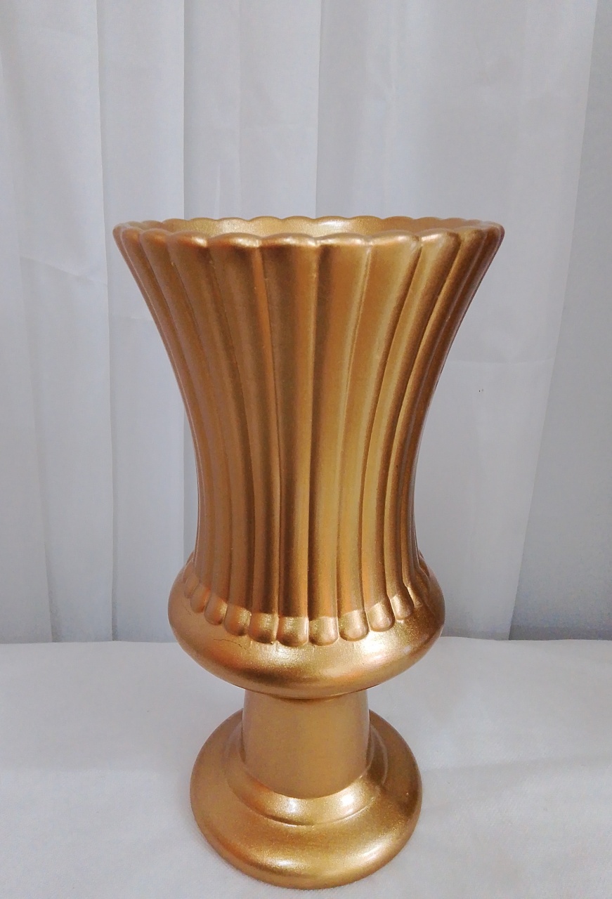 Vaso Cerâmica Alto Dourado (Mod1) - Três Marias Festas