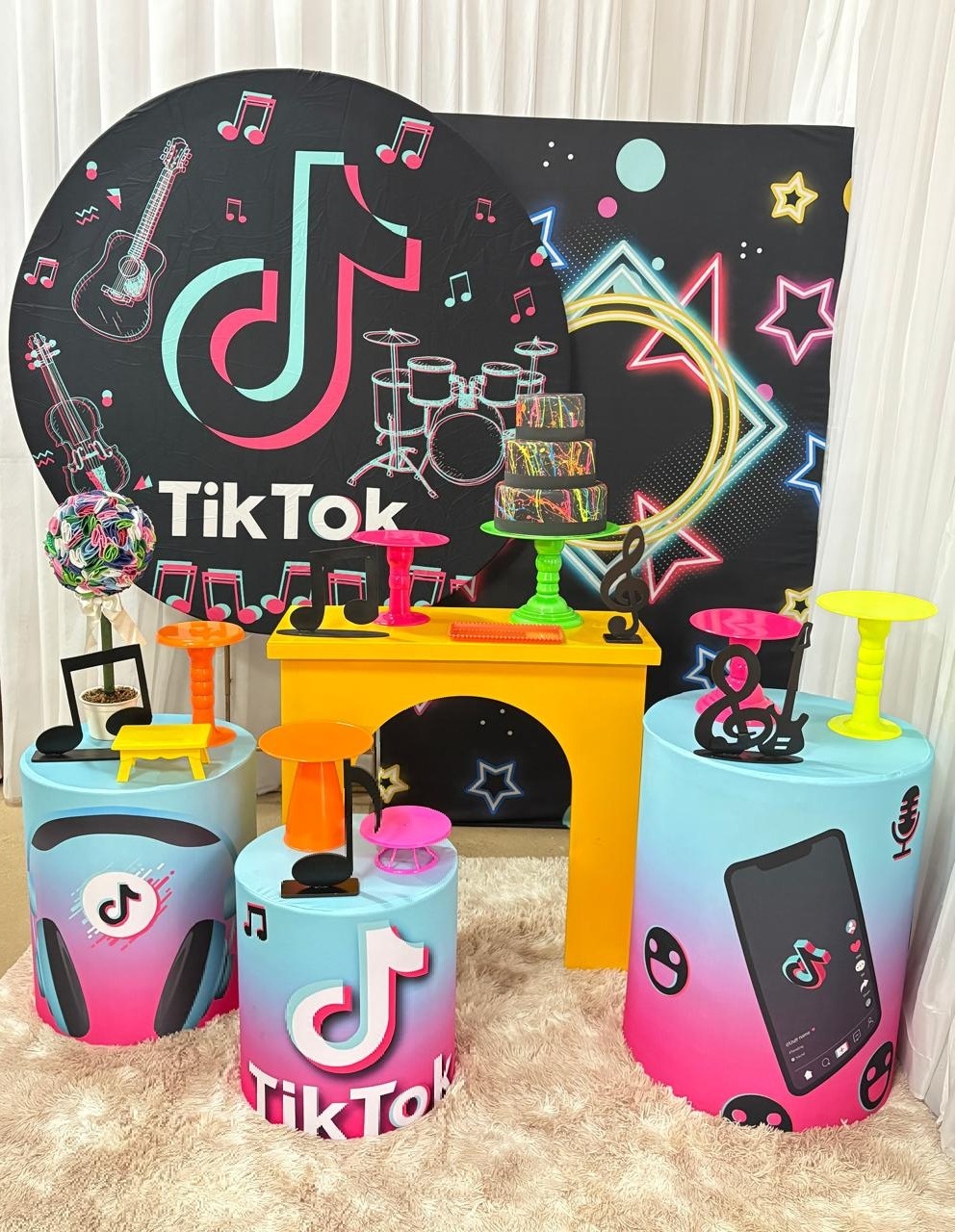 Tik Tok (Mod4) - Três Marias Festas