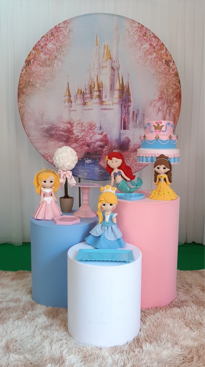 Princesas Castelo - Três Marias Festas