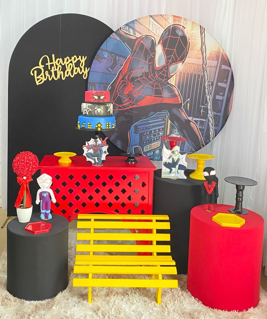 Homem Aranha No Aranhaverso - Três Marias Festas
