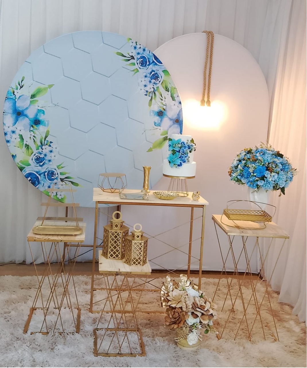 Geomátrico Floral Azul - Três Marias Festas