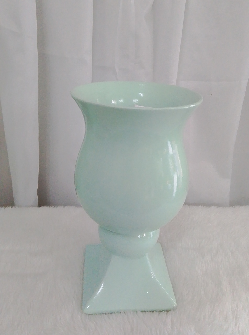 Vaso Cerâmica Verde Candy Mod2 - Três Marias Festas