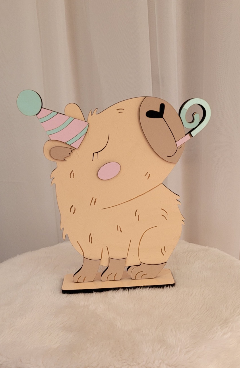 Display Mdf 3D Capivara Rosa Com Apito - Três Marias Festas