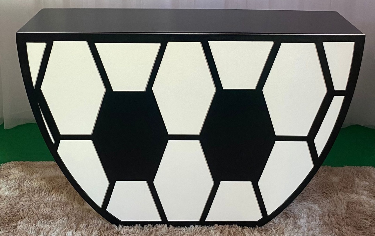 Mesa Bola Futebol  - Três Marias Festas