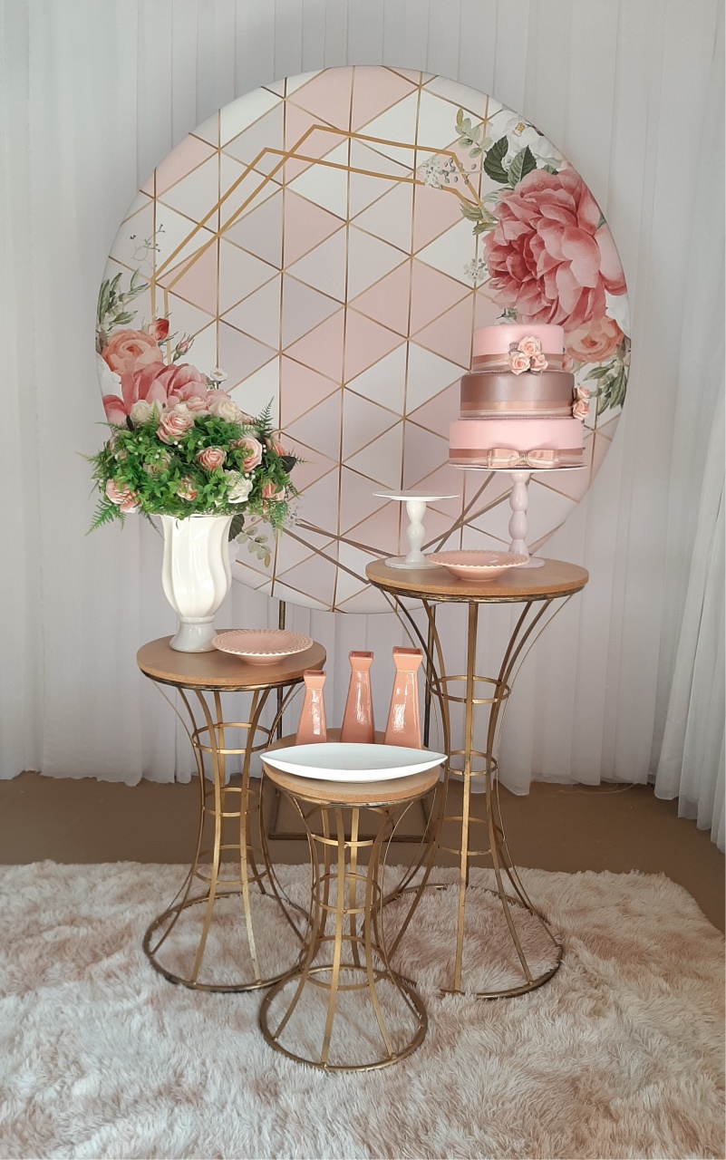 Mosaico Rosa - Três Marias Festas