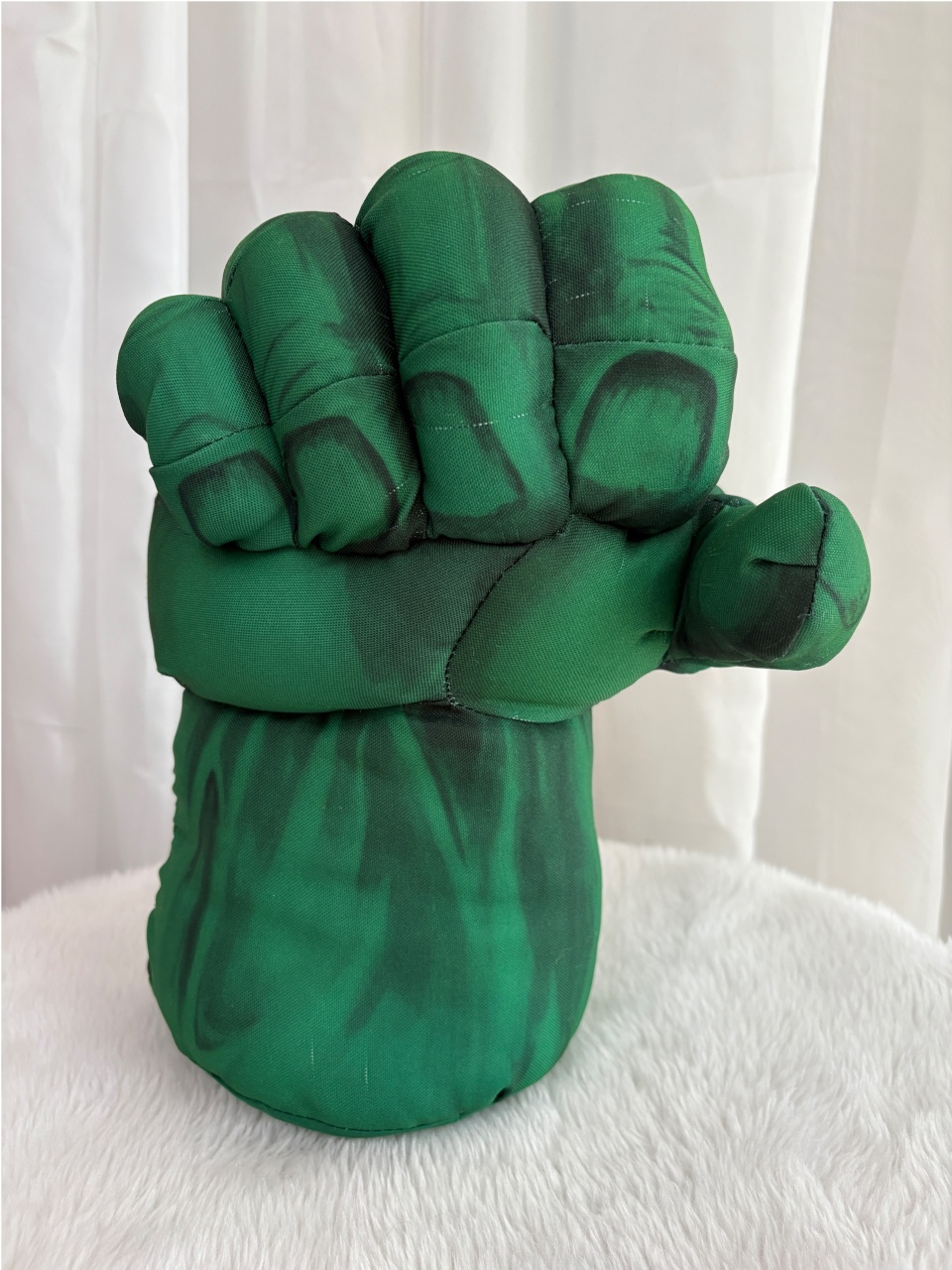 Hulk Luva - Três Marias Festas