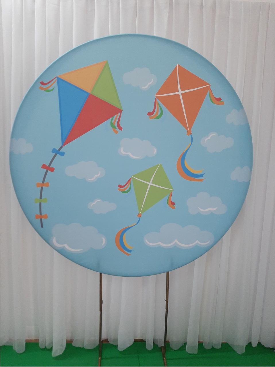 Painel Sublimado Pipas - Três Marias Festas