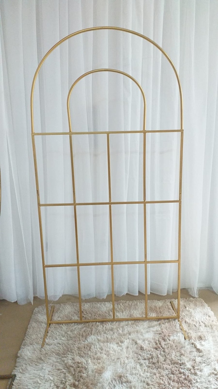 Estrutura de Ferro Painel Janela/Portal - Três Marias Festas