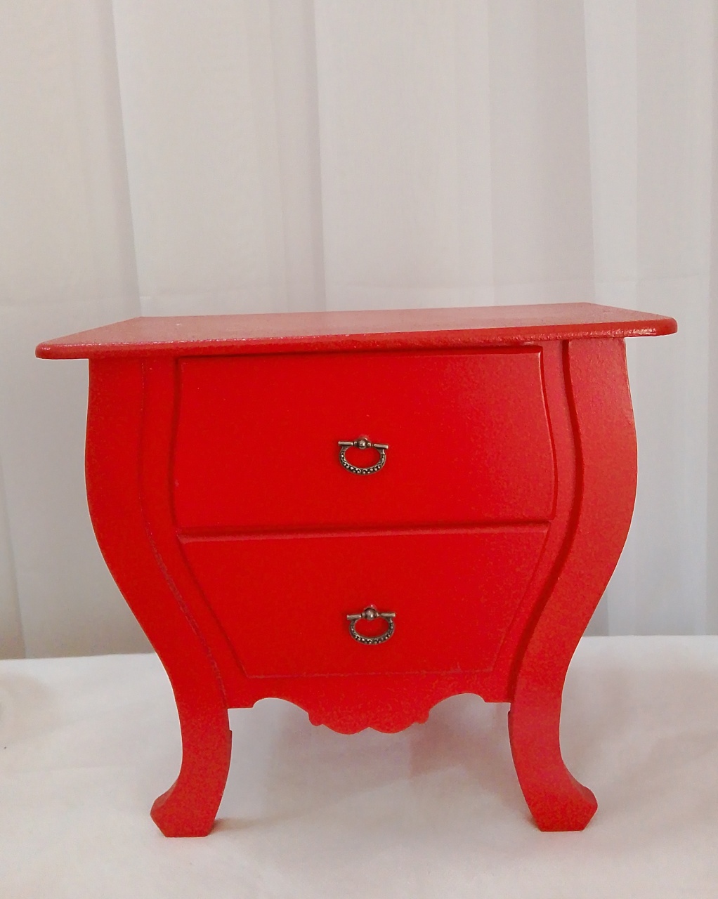 Mini Cômoda Vermelha - Três Marias Festas