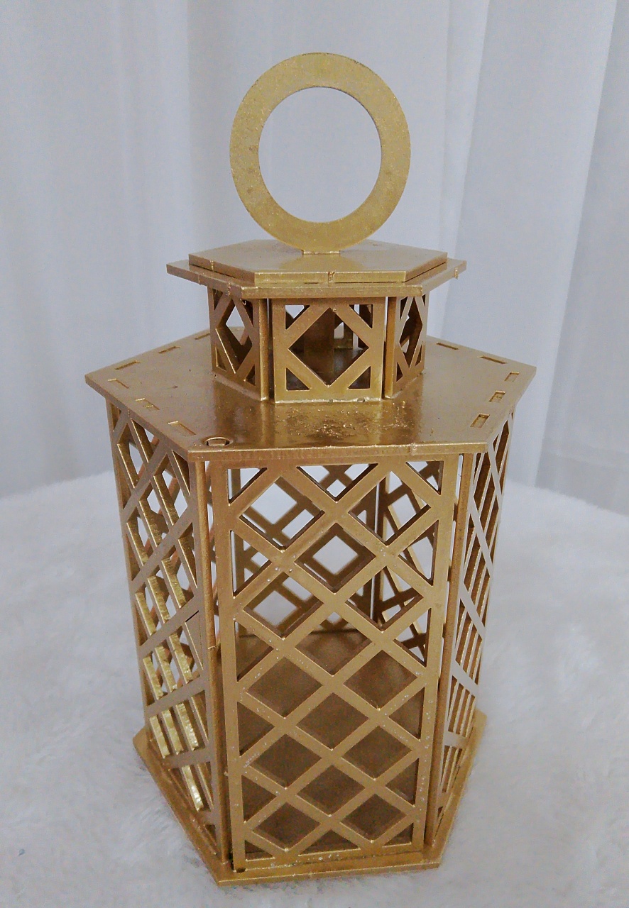 Lanterna de Mesa P Dourado - Três Marias Festas
