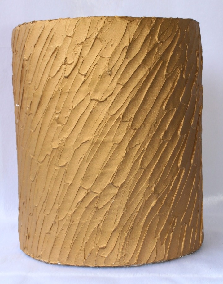 Espatulado Dourado - Três Marias Festas