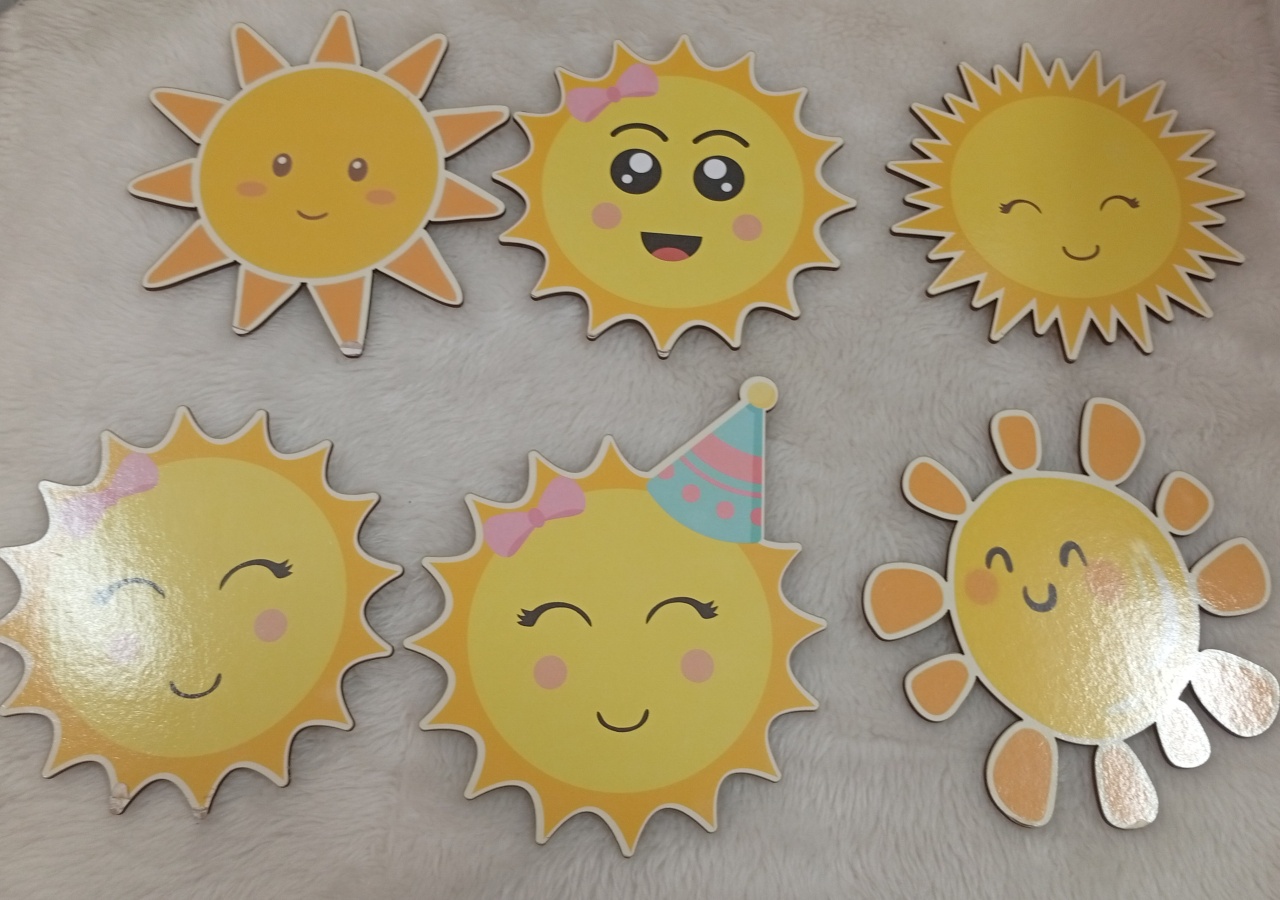 Display Mdf Simples - Sol  - Três Marias Festas