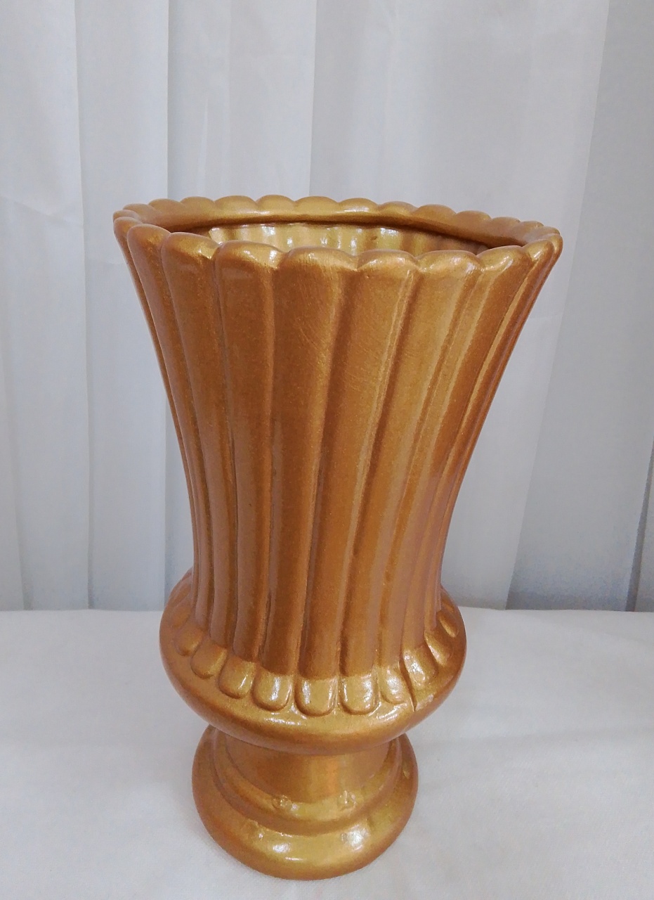 Vaso Cerâmica Alto Dourado (Mod3) - Três Marias Festas
