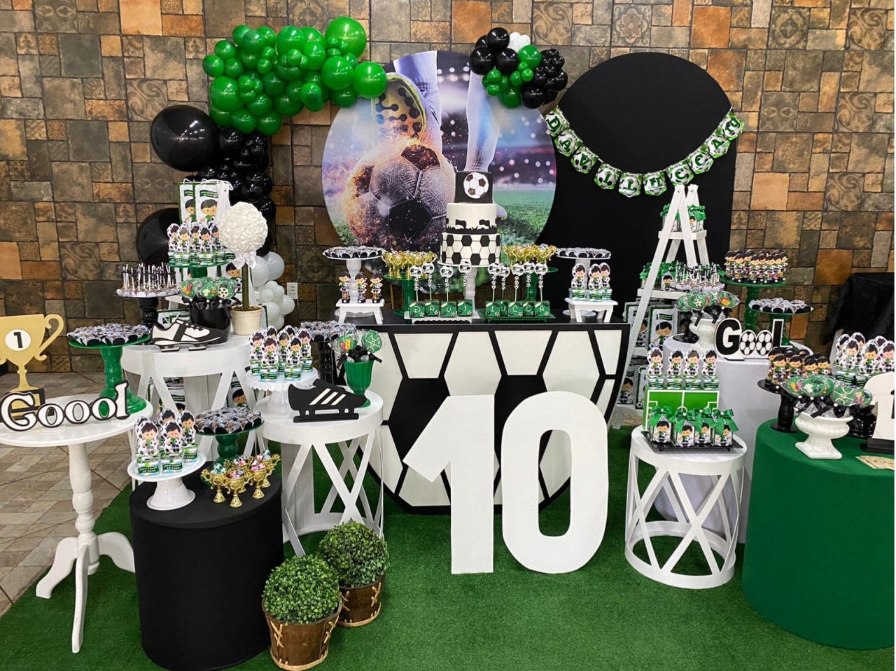 Projetos & Montagens de Decoração - Futebol - Três Marias Festas