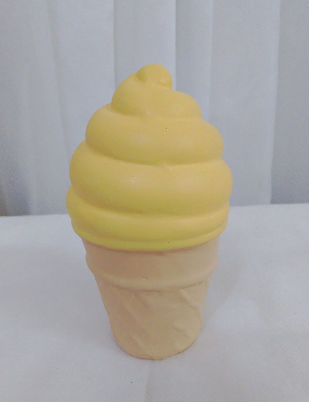 Sorvete Amarelo - Três Marias Festas