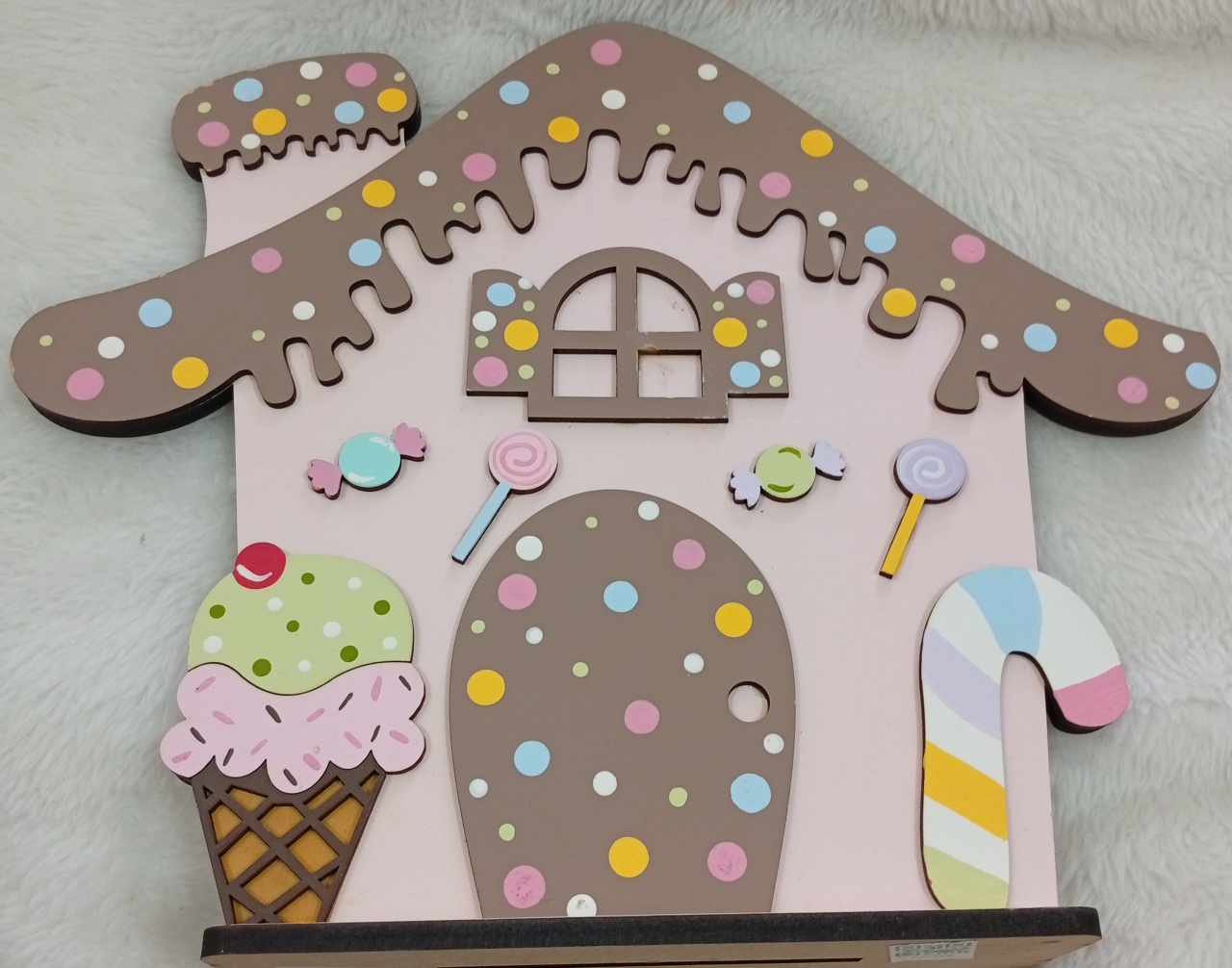 Displays Mdf 3D - Casinha Confeitaria  - Três Marias Festas