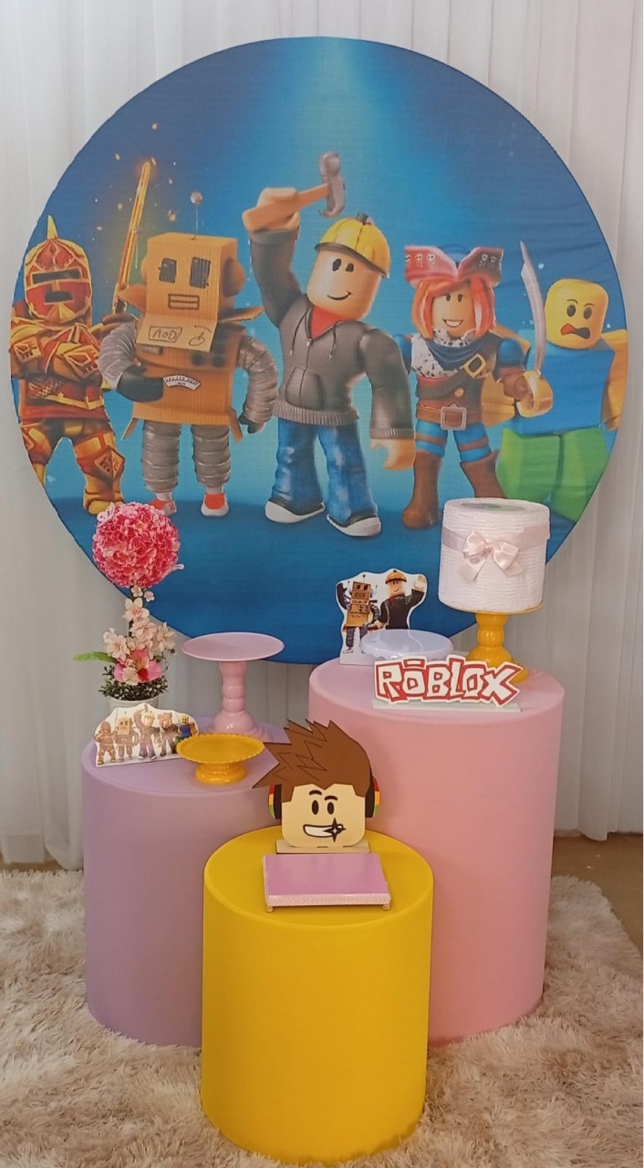 Roblox Rosa (Mod 3) - Três Marias Festas
