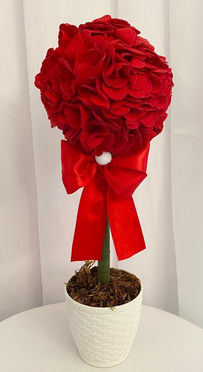 Feltro Vermelho  - Três Marias Festas