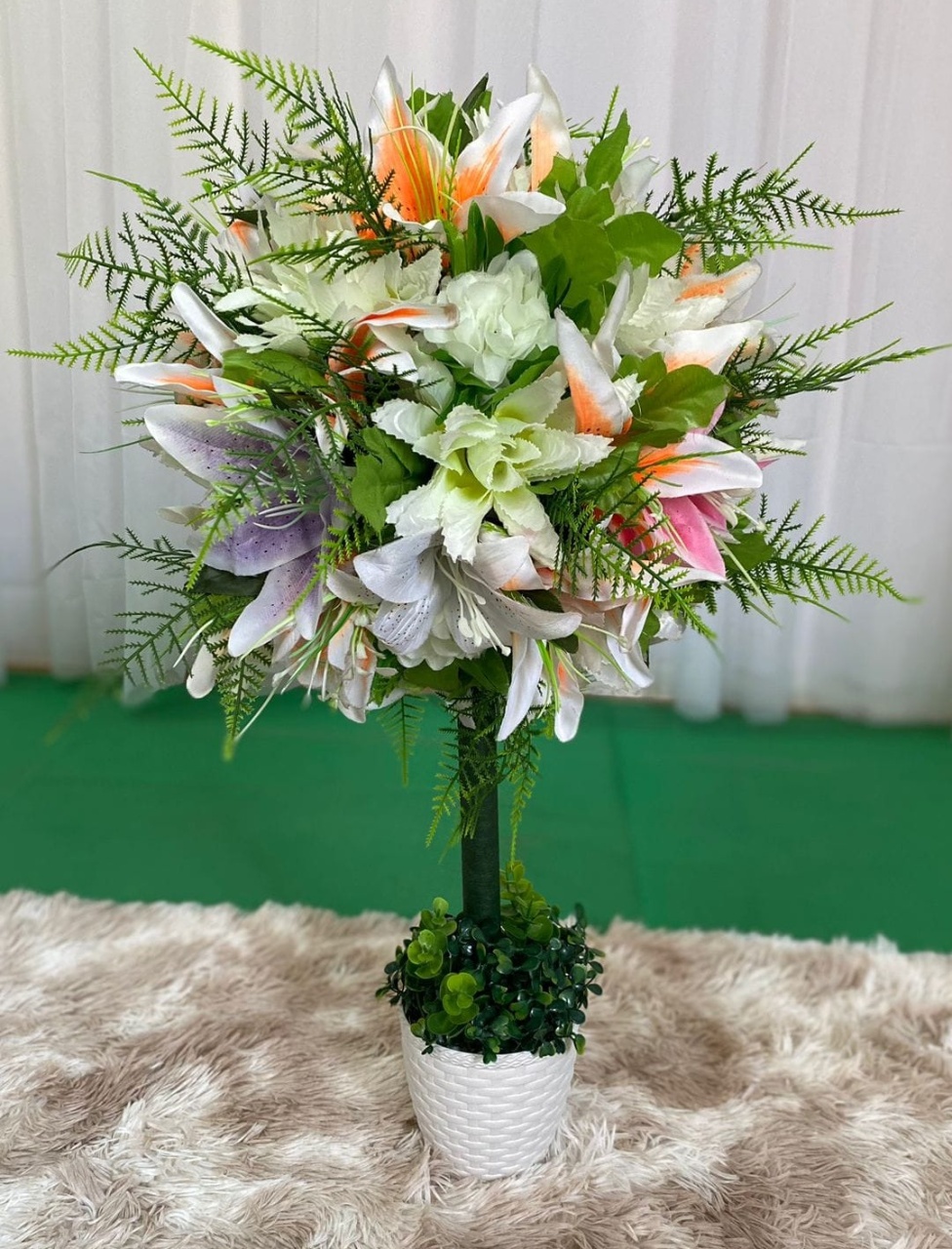 Flores Laranja E Lilás  - Três Marias Festas