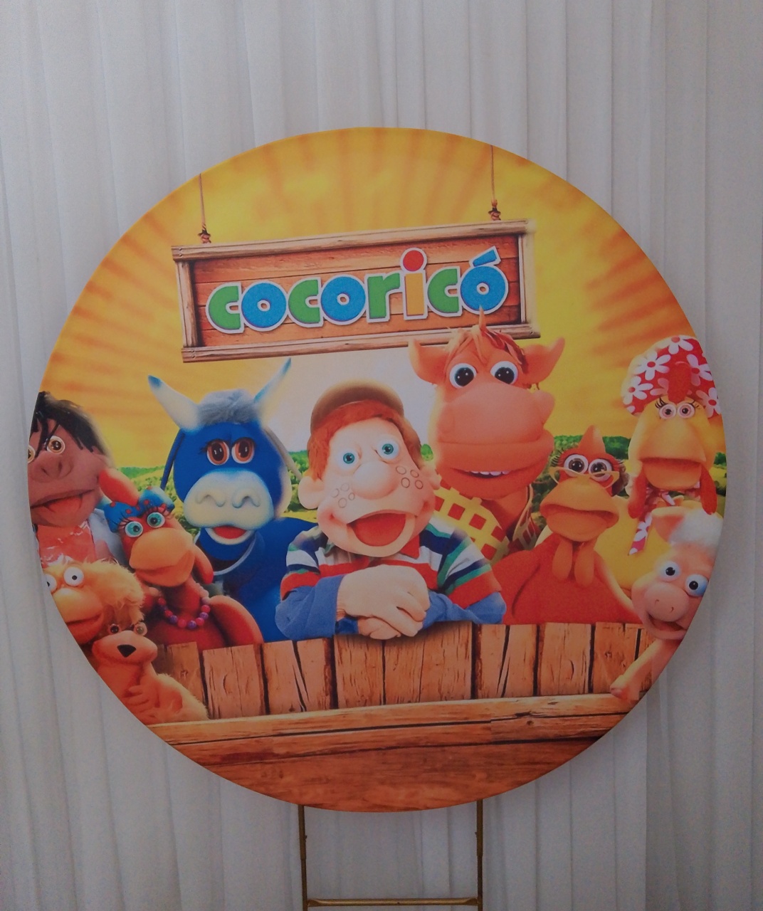 Painel Sublimado Cocoricó - Três Marias Festas