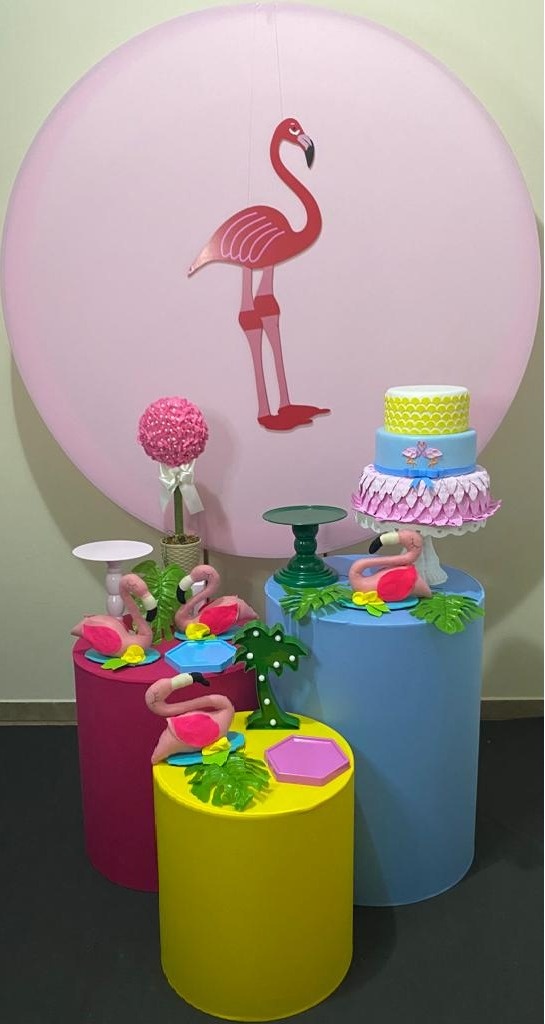 Flamingo - Três Marias Festas