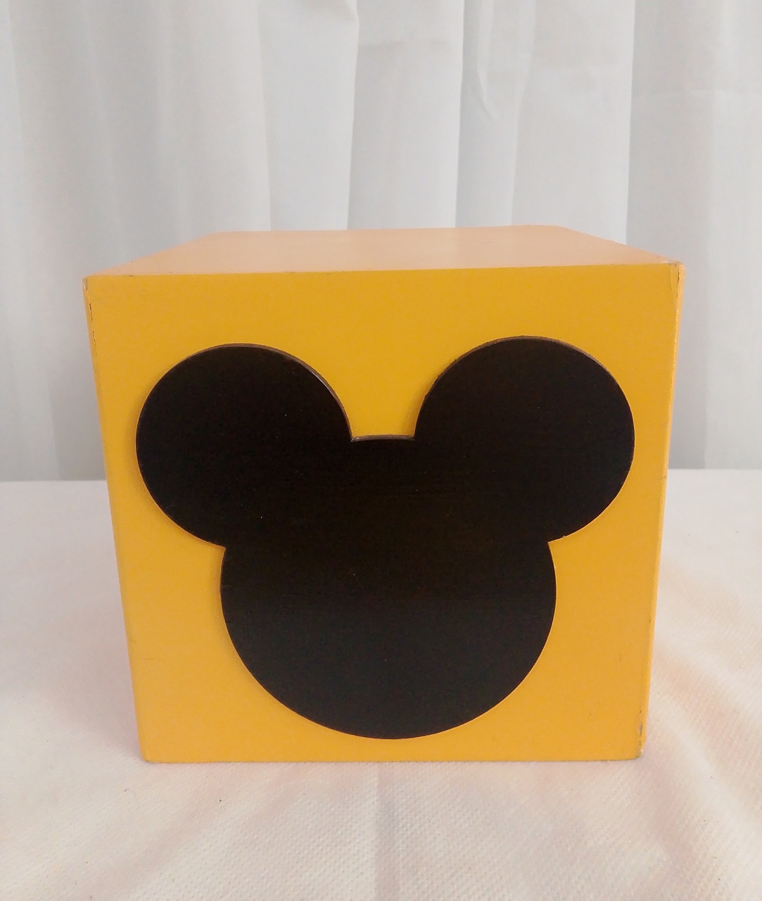 Cubo Amarelo Mickey - Três Marias Festas