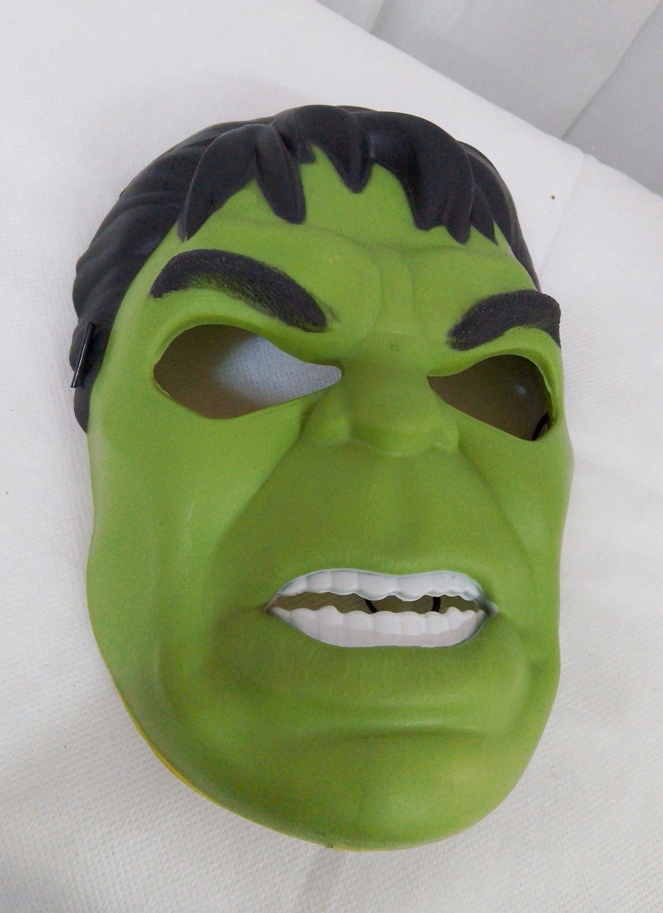 Máscara Hulk - Três Marias Festas